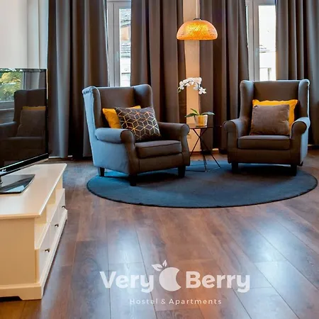 Very Berry - Garbary 27 - Apartament Z Balkonem, Old City, Check In 24h Apartament *