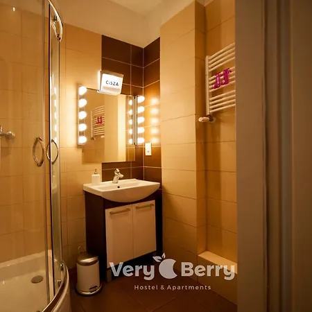 Very Berry - Garbary 27 - Apartament Z Balkonem, Old City, Check In 24h Apartamento *